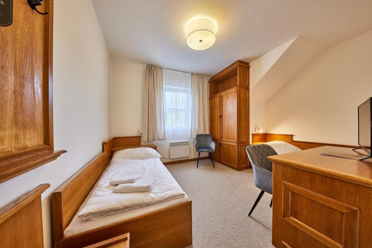 Hotel Auri Rudník Esterno foto