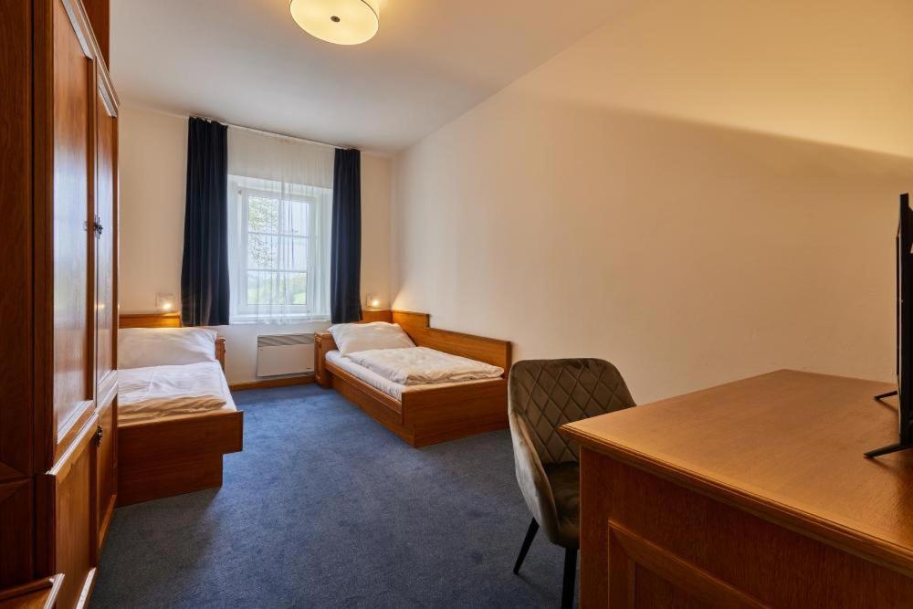 Hotel Auri Rudník Esterno foto