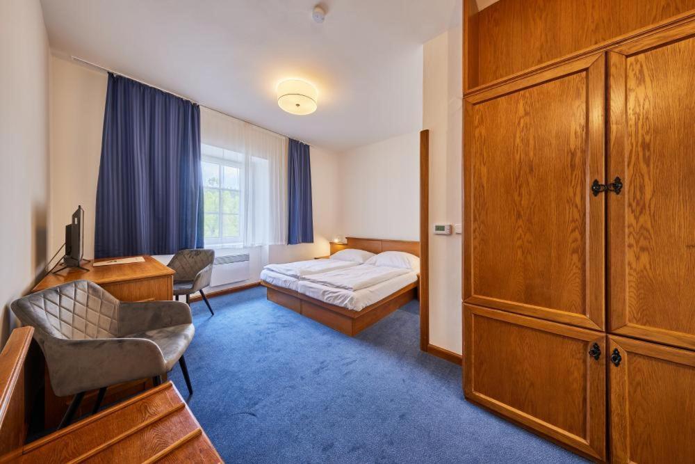 Hotel Auri Rudník Esterno foto